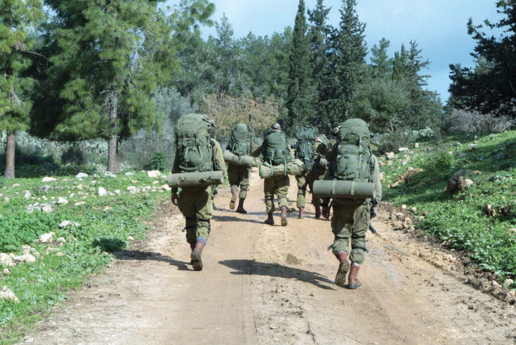 Israeli Commando Commander Seriously Wounded in Hezbollah Booby Trap ...